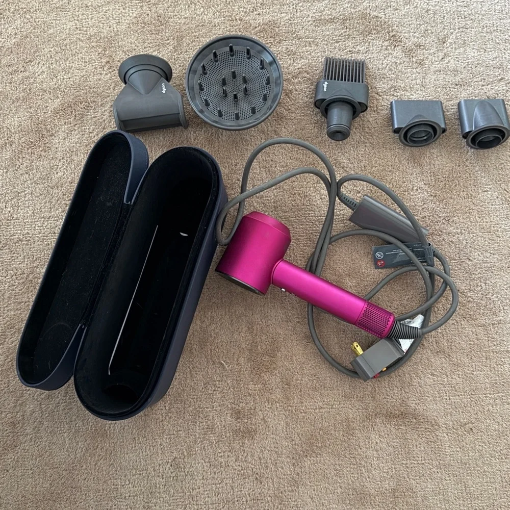 Dyson Supersonic Hair Dryer in Fuchsia with Attachments - Picture 2 of 6
